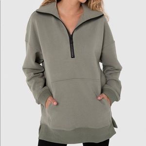 Madison the label Mille half zip tunic